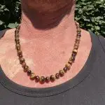 Ketting tijgeroog 60 cm 8/10 mm midden en donkerbruin