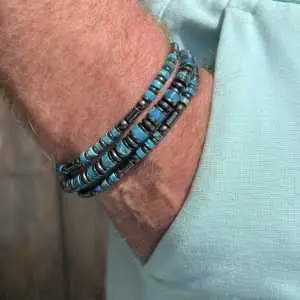 Armband Jackson met Heishi kralen blauw 4 en 6mm en Hematiet