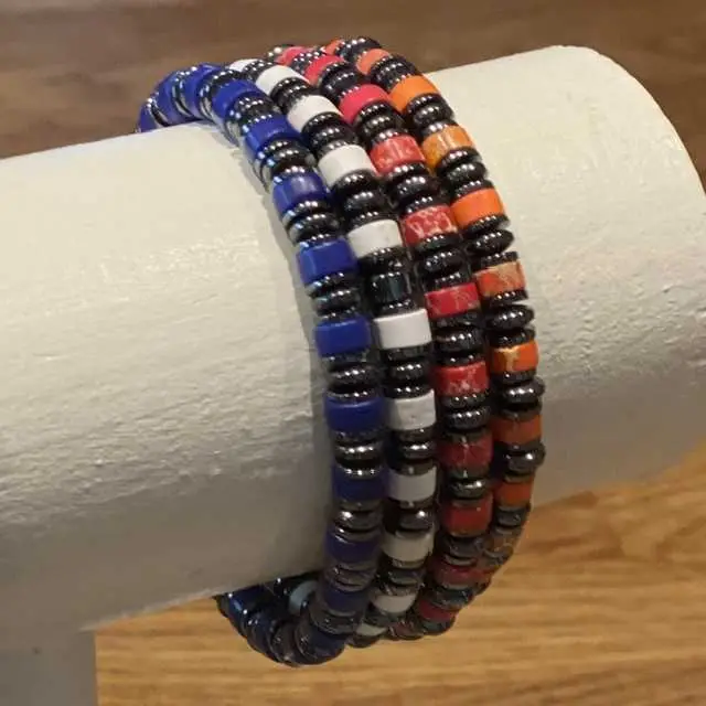 Armbandset Jackson met Heishi kralen Oranje, Rood, Wit, Blauw 6mm en Hematiet