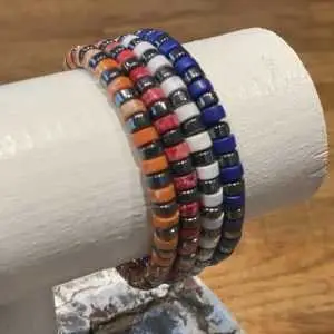 Armbandset met Heishi kralen Oranje, Rood, Wit, Blauw 6mm en Hematiet